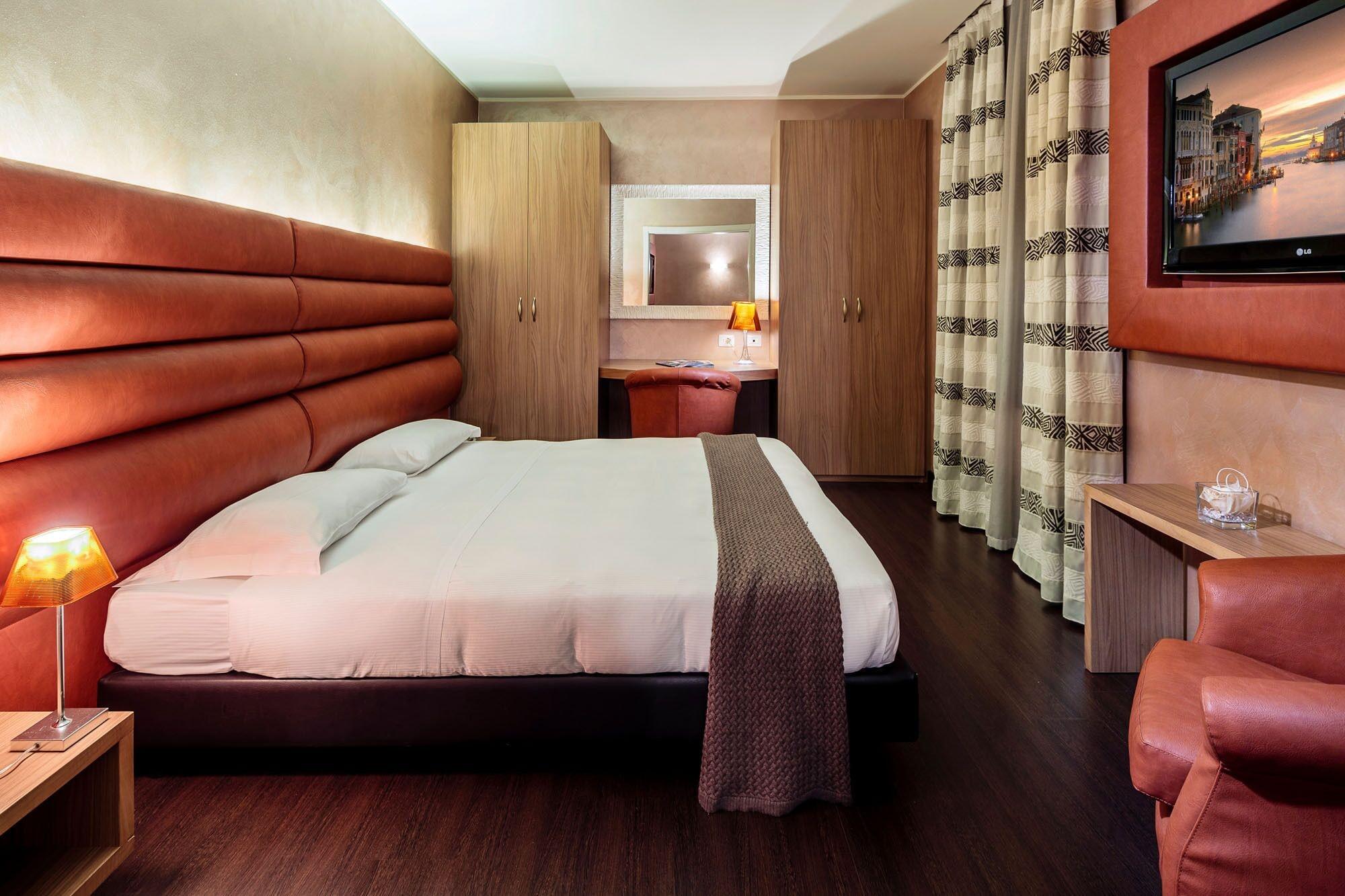 Base Hotel Noventa di Piave Bagian luar foto