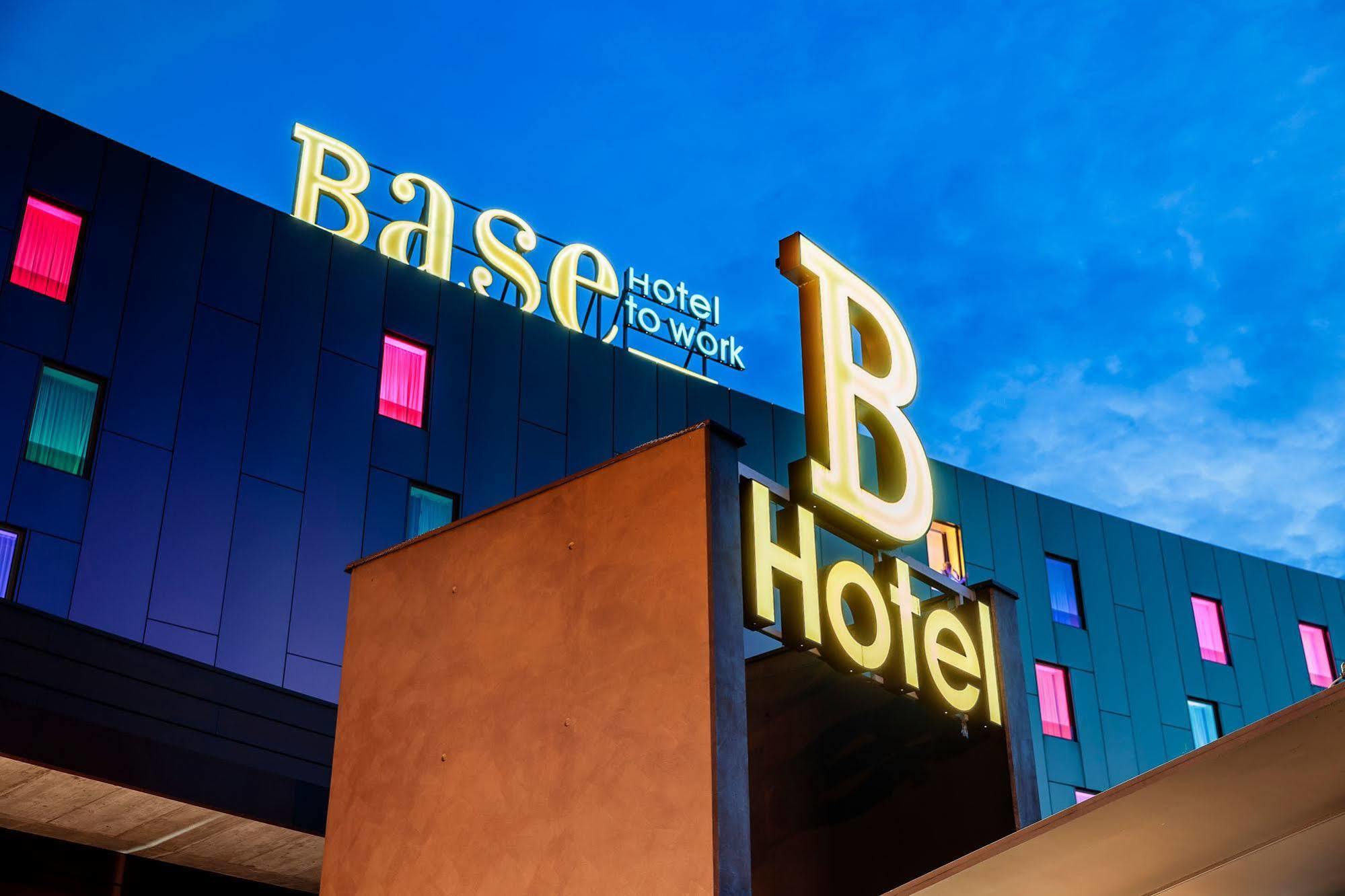 Base Hotel Noventa di Piave Bagian luar foto