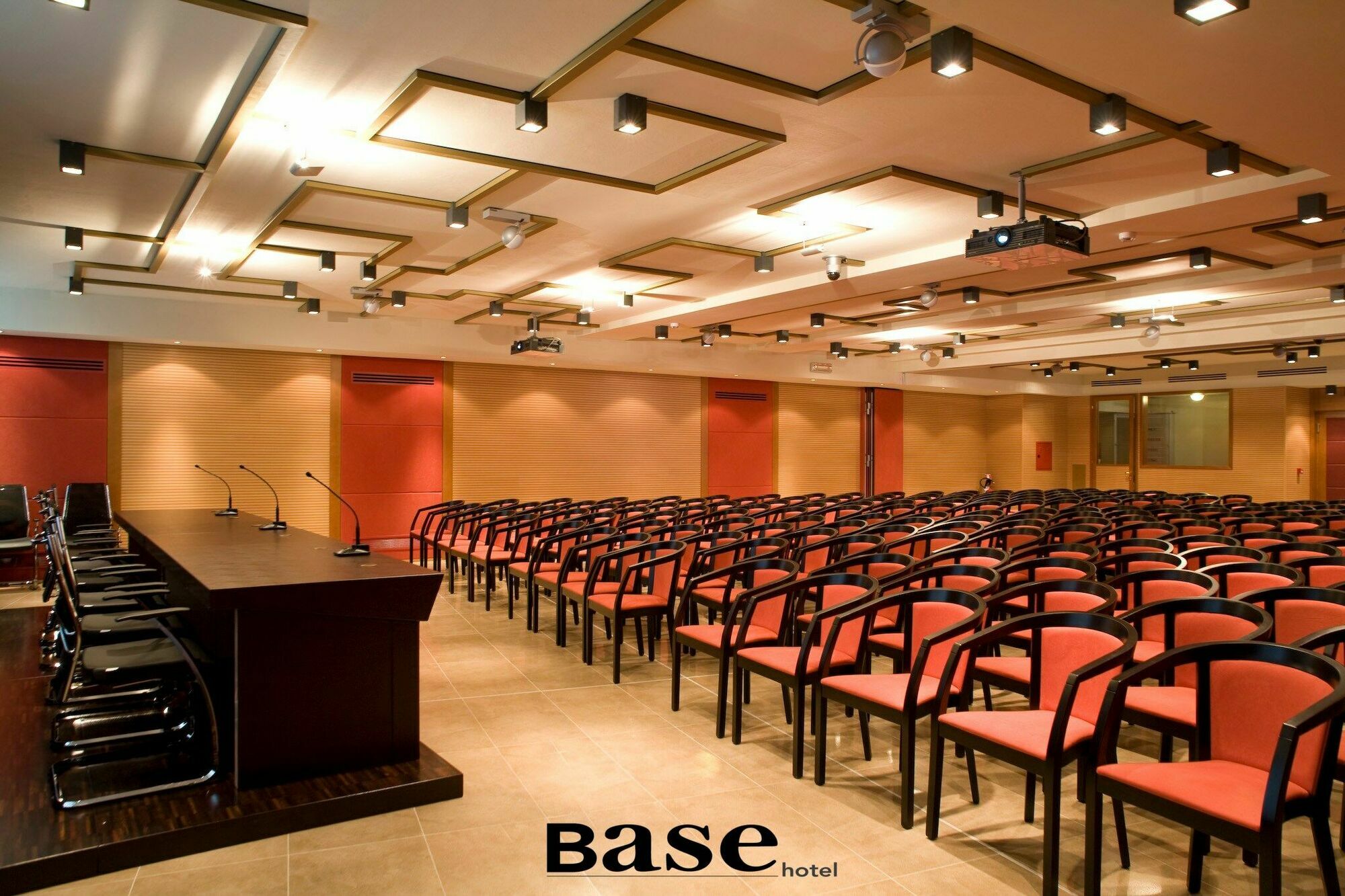 Base Hotel Noventa di Piave Bagian luar foto